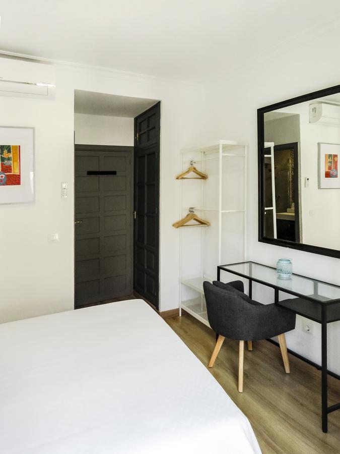 Living-Sevilla Feria Sevilha Exterior foto